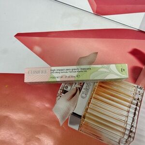 Clinique~High Impact Zero Gravity Mascara 24HR Lifting Formula~#01 Black~0.27oz~